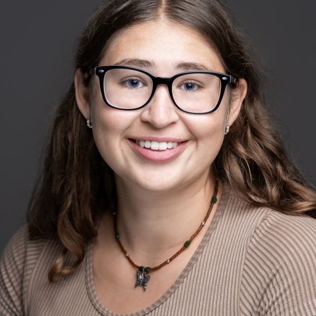 Elaina Pace Headshot